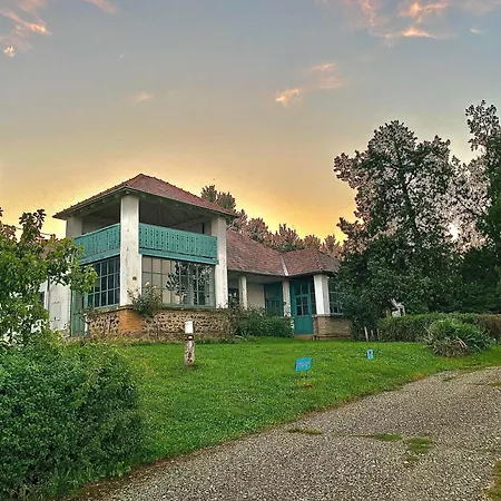 Bardio Birtokhaz - Koerpanorama Apartment Lesenceistvand Exterior photo